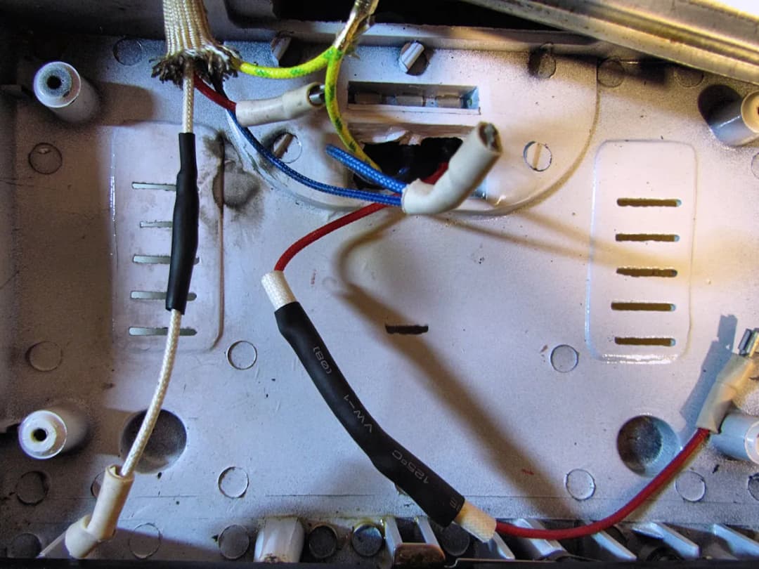 Jak wymienić bezpiecznik w zmywarce i uniknąć kosztownych napraw