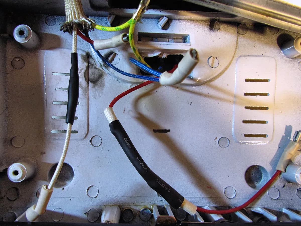 Jak wymienić bezpiecznik w zmywarce i uniknąć kosztownych napraw