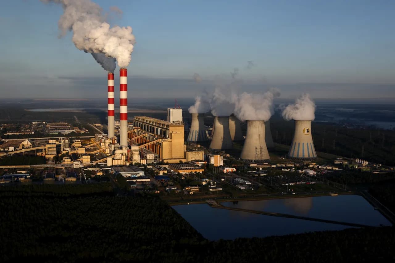 Elektrownia Bełchatów - ile energii produkuje i dlaczego to ważne