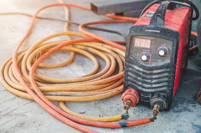 Ile prądu pobiera spawarka inwertorowa? Sprawdź, zanim kupisz!